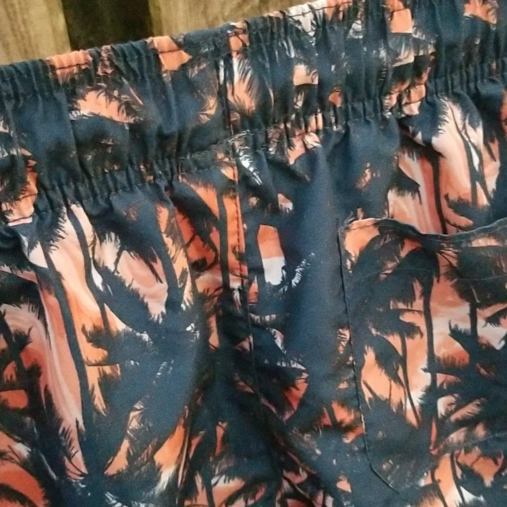 NEW Boy's Tropical Print Swim Trunks